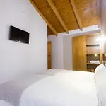 Casa Da Ponte De Penas * Мелиде