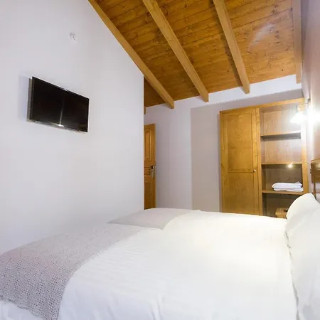 Casa Da Ponte De Penas * Melide