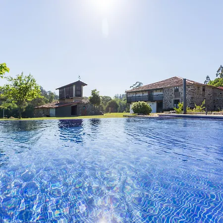 Casa Da Ponte De Penas * Melide