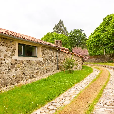 Casa Da Ponte De Penas * Melide