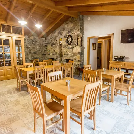 Casa Da Ponte De Penas * Melide